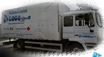 camion C1 de autoescuela logo